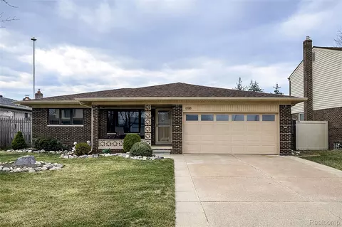 12590 Shery Ln, Southgate, MI 48195