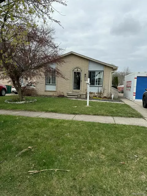 32136 Mount Vernon Rd, Brownstown, MI 48173