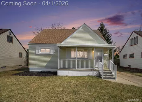 24834 Schroeder Ave, Eastpointe, MI 48021