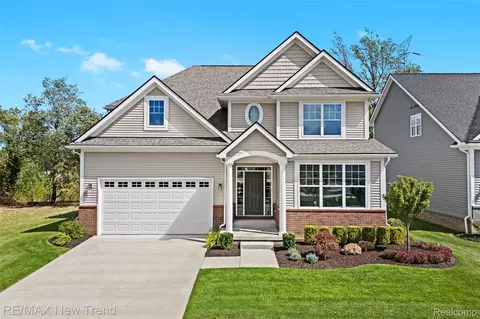 2406 Madison St, Wixom, MI 48393