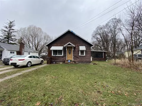 2120 Webster St, Lansing, MI 48911