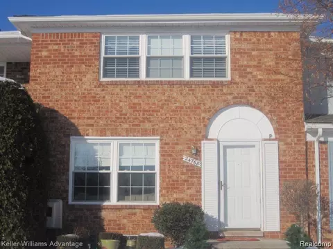 24768 Olde Orchard St, Novi, MI 48375