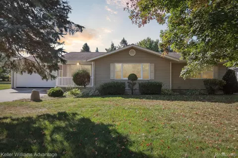 245 Lyn Brook Dr, Coldwater, MI 49036