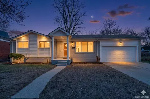 21356 Ithaca Ave, Ferndale, MI 48220