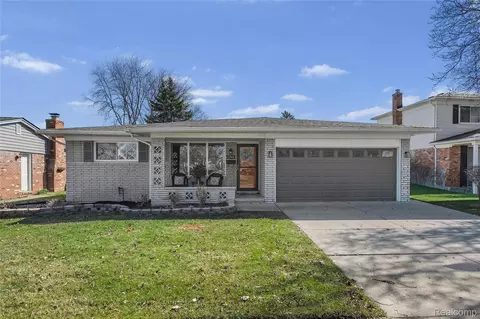 7264 Irongate Rd, Canton, MI 48187