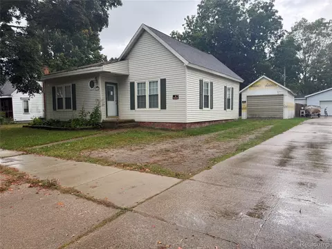 140 Alexander St, Caro, MI 48723