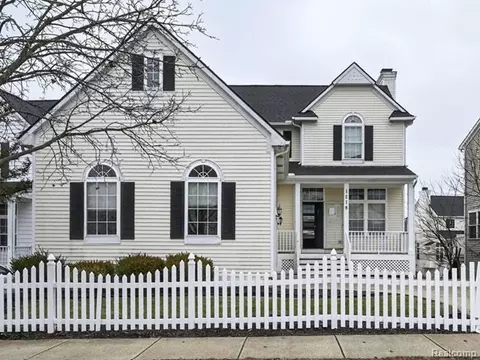 1219 Portsmouth Dr, Marion, MI 48843