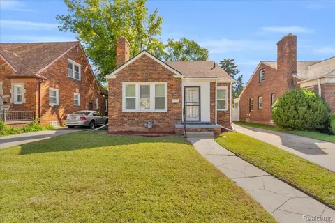 18458 Snowden St, Detroit, MI 48235