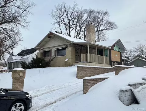 366 E Atherton Rd, Flint, MI 48507