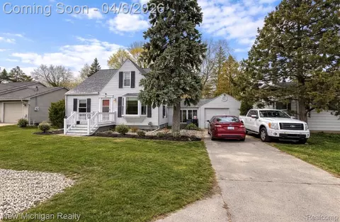 1224 W Bristol Rd, Flint, MI 48507