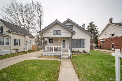 111 Scott Blvd, Mount Clemens, MI 48043