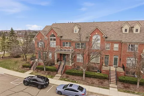 39478 Springwater Dr, Northville, MI 48168