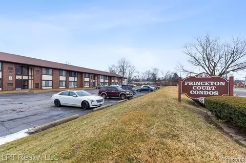 4973 E 10 Mile Rd #8, Warren, MI 48091