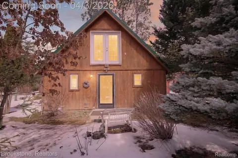 4163 Hanson Rd, Greenwood, MI 49756