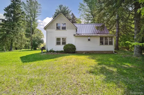 67 Suuppi Dr, Mayfield, MI 48446