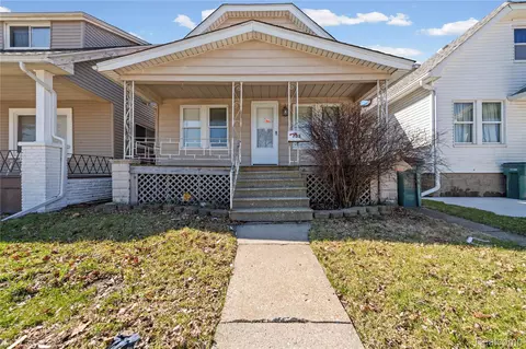 705 Cleophus Pkwy, Lincoln Park, MI 48146