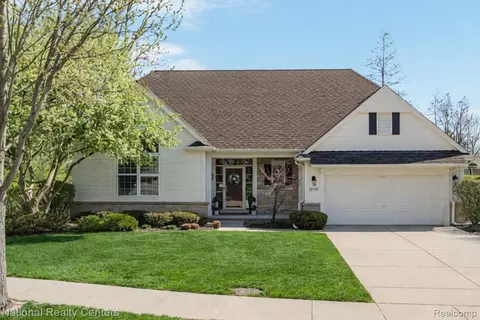 8521 Brewster, Canton, MI 48187