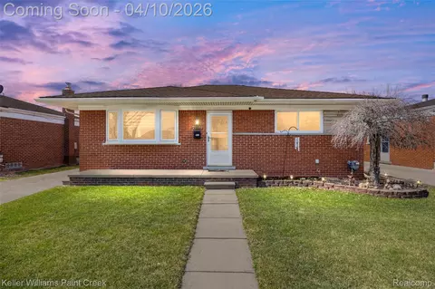 25355 Koontz St, Roseville, MI 48066