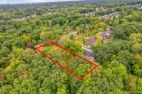 3459 Hazelton Ave, Rochester Hills, MI 48316