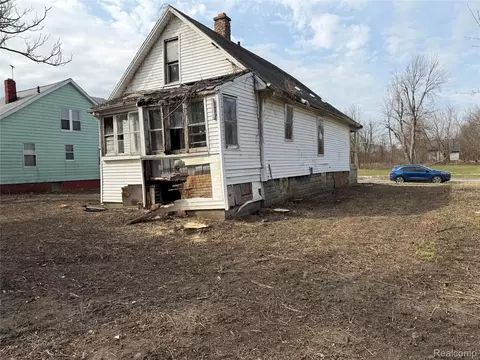 5784 Garland St, Detroit, MI 48213