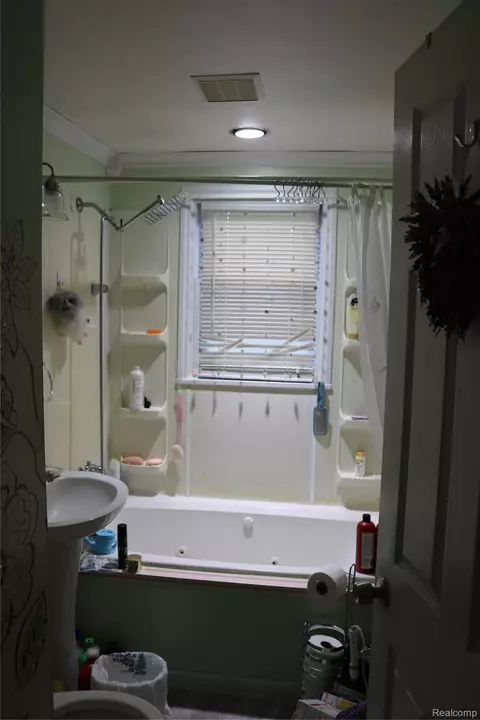 Bath - 11421 Wing Dr, Vienna, MI 48420 photo 1 of 1