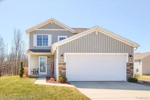 6034 Willow Trl, Grand Blanc, MI 48439