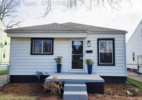 576 Markle Ave, Pontiac, MI 48340