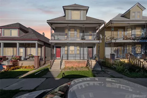 11428 Lumpkin St, Hamtramck, MI 48212