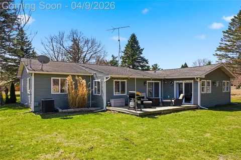 5176 Pratt Rd, Metamora, MI 48455