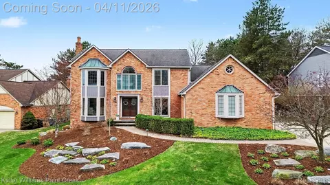 2555 Lambeth Park, Rochester Hills, MI 48306