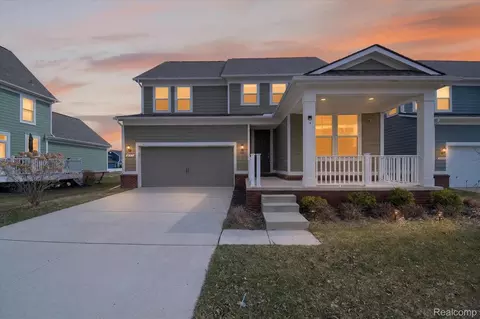 897 Harrison St, Canton, MI 48188