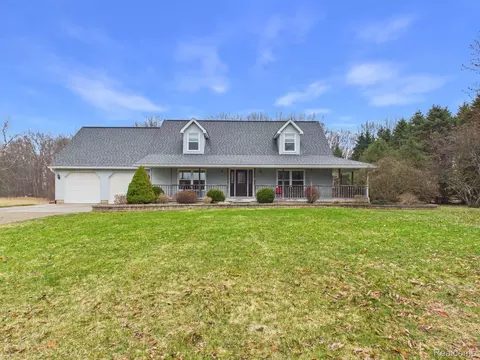 6882 Jones Rd, North Branch, MI 48461
