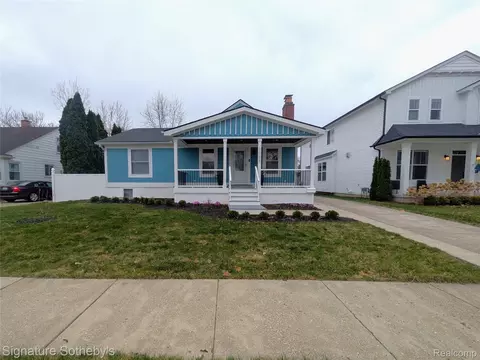 2059 Columbia Rd, Berkley, MI 48072