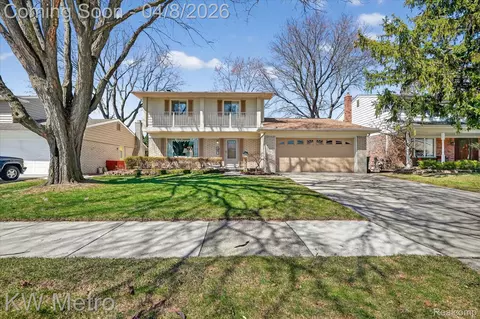 5037 Thorncroft Ave, Royal Oak, MI 48073