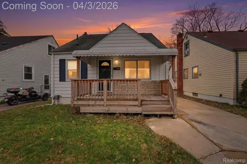 1832 E Goulson Ave, Hazel Park, MI 48030