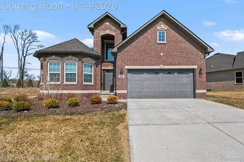 7842 Trailside Ct, West Bloomfield, MI 48323