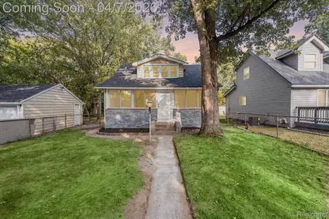 23248 Helen St, Southfield, MI 48033