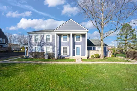 23527 Stonehenge Blvd #98, Novi, MI 48375