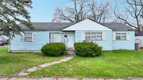 1301 Lavender Ave, Flint, MI 48504