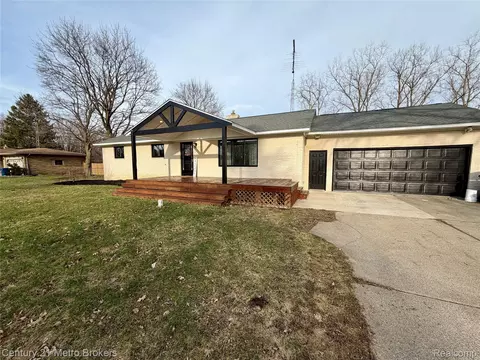 5221 Capri Ln, Mundy, MI 48507
