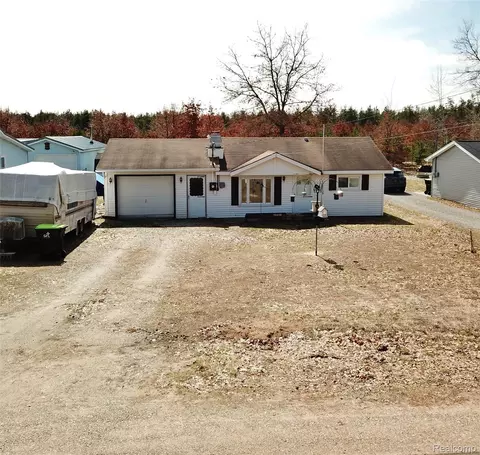 10456 Austin Rd, Richfield, MI 48656