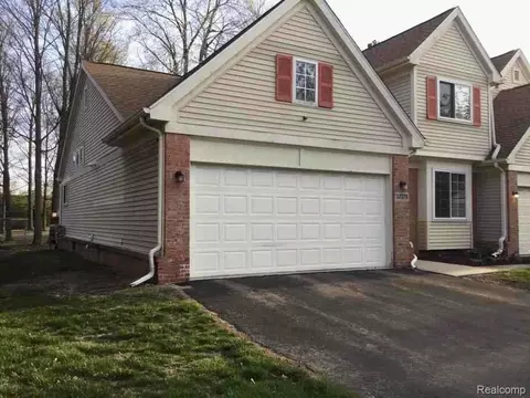 37378 Amhurst Dr, Westland, MI 48185