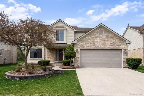 6815 Norwood Dr, Canton, MI 48187