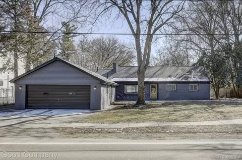 4896 Chicago Rd, Warren, MI 48092
