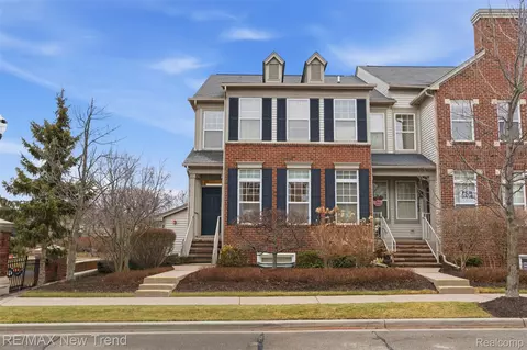 3270 Johanna Ware W, Wixom, MI 48393