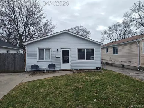 11108 Essex Ave, Warren, MI 48089