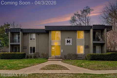 925 Laprairie St #117, Ferndale, MI 48220