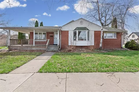 3212 11th St, Wyandotte, MI 48192