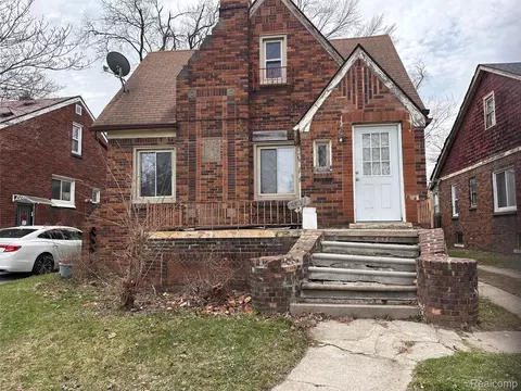 15041 Lesure St, Detroit, MI 48227