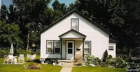 11381 Fisher Ave, Warren, MI 48089